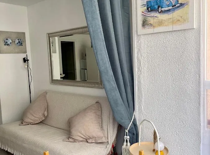 Apartman Flat 150m Away From