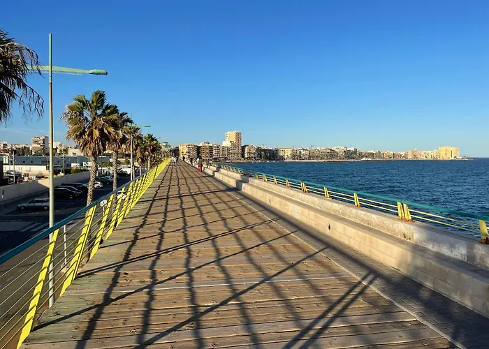 Flat 150m Away From Apartman *