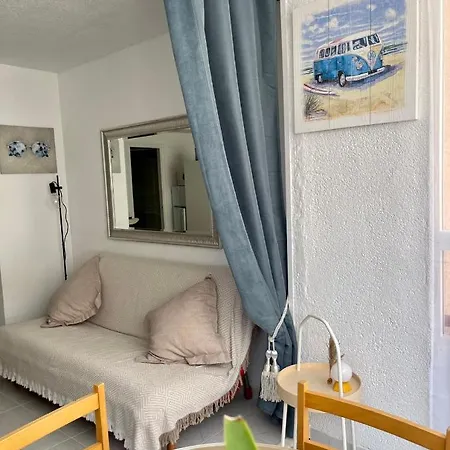 Апартаменты Flat 150m Away From