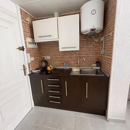 Flat 150m Away From Апартаменты